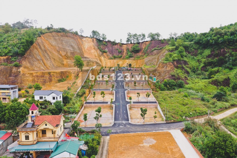 Bán mảnh đất khu đô thị Hòa Lạc 300m2 giá 1.5 tỷ