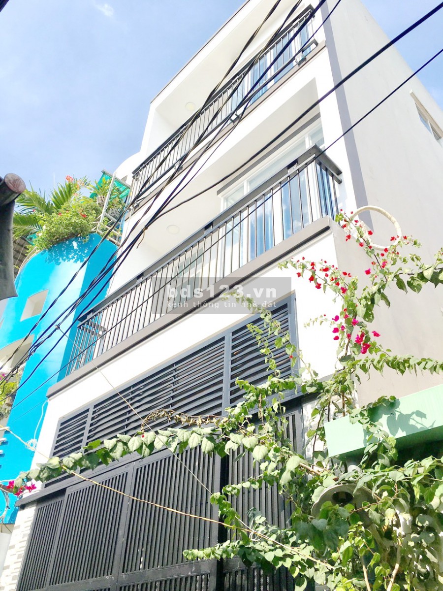 Nhà mới đẹp 4.56*11m 2lầu hẻm ôtô Tạ Quang Bửu Phường 4 Quận 8 - Mr Hà 0903772656