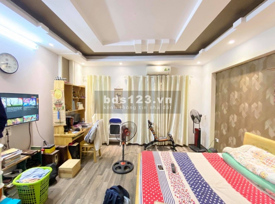Bán nhà Lê Hồng Phong, P12, Quận 10, 38m2, 4 tầng, ngang 3m8, HXH, giá chỉ 4 tỷ 950