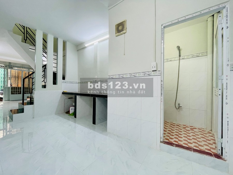 Nhà 2 lầu hẻm 6m Phú Thọ Hòa, Tân Phú, 5x13m, chỉ 5,7 tỷ, 0932678040