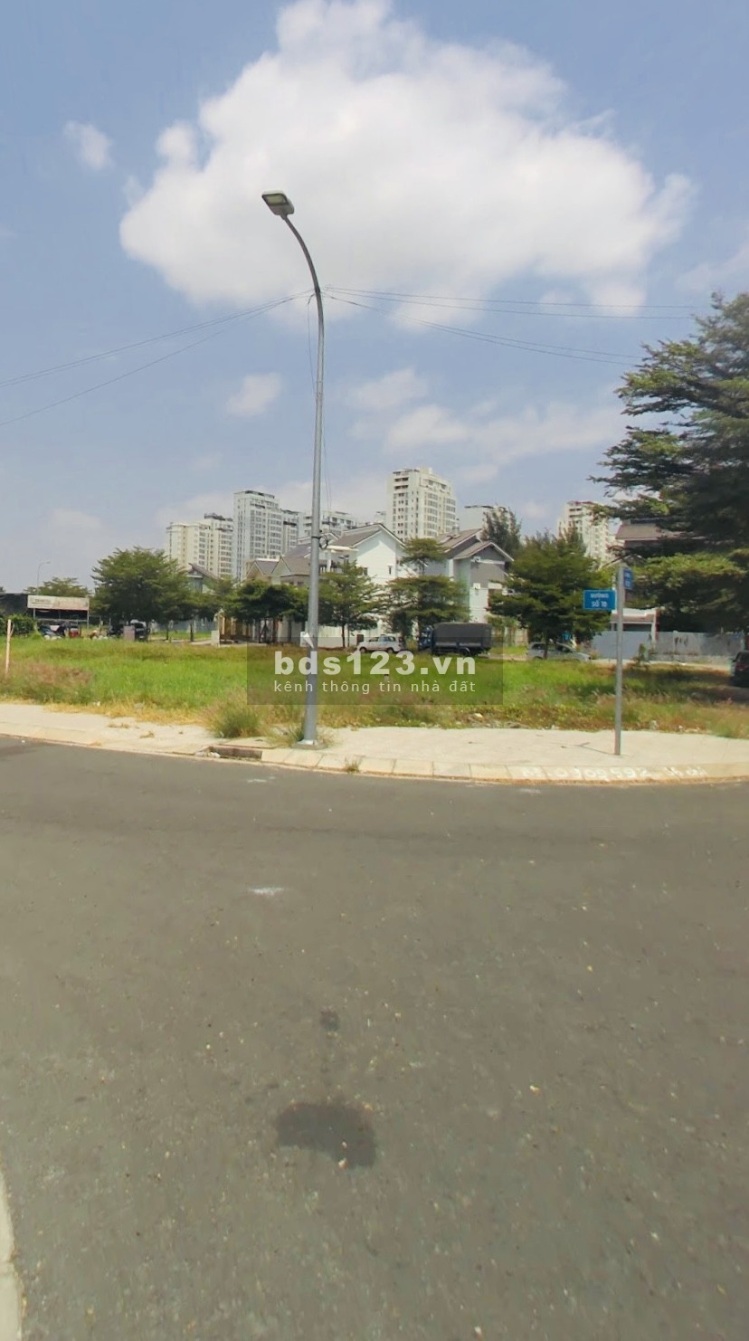Bán đất ngay KDC Tân Cảng, Phú Hữu Q.9 view sông đẹp, sổ riêng, thổ cư chỉ 1.7tỷ/100m2. 0938274090 Kim