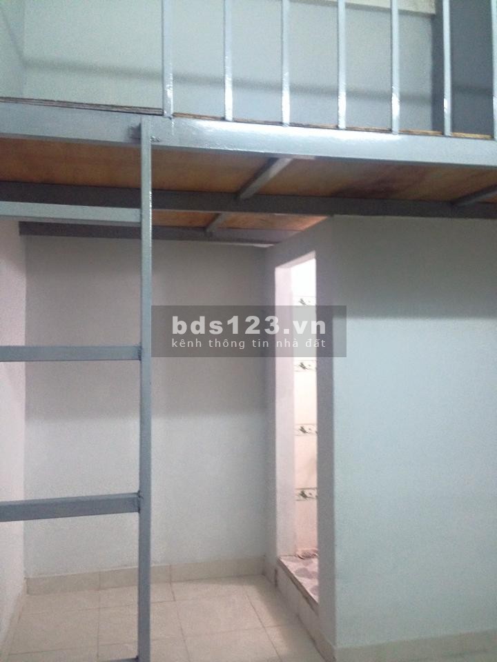 Cần 1 bạn nam ở ghép, địa chỉ 458/75 Huỳnh Tấn Phát - Bình Thuận - Q.7(ngay chợ Lý Phục Man)