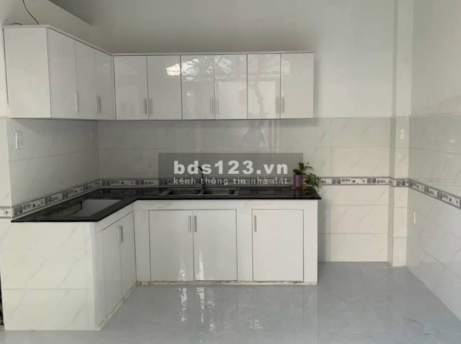 Cho thuê nhà 1 trệt 2 lầu 2 PN có máy lạnh, DT 5x5m, nhà mới đường Trương Đăng Quý, P. 5, Phú Nhuận. 10tr