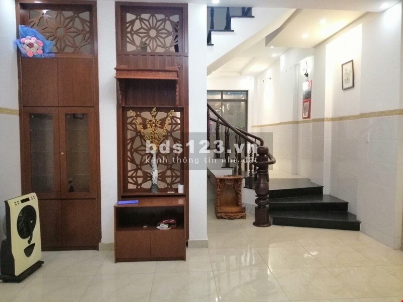 Cần bán gấp nhà hẻm xe hơi Phạm Văn Hai, Tân Bình, 4PN, chỉ 5 tỷ