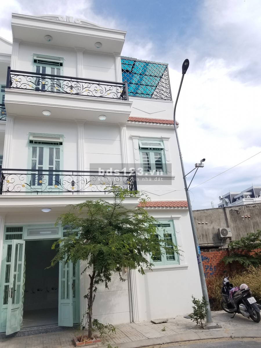 Bán nhà mới ăn Tết, Đường Trần Thị Hè, P. Hiệp Thành, Quận 12