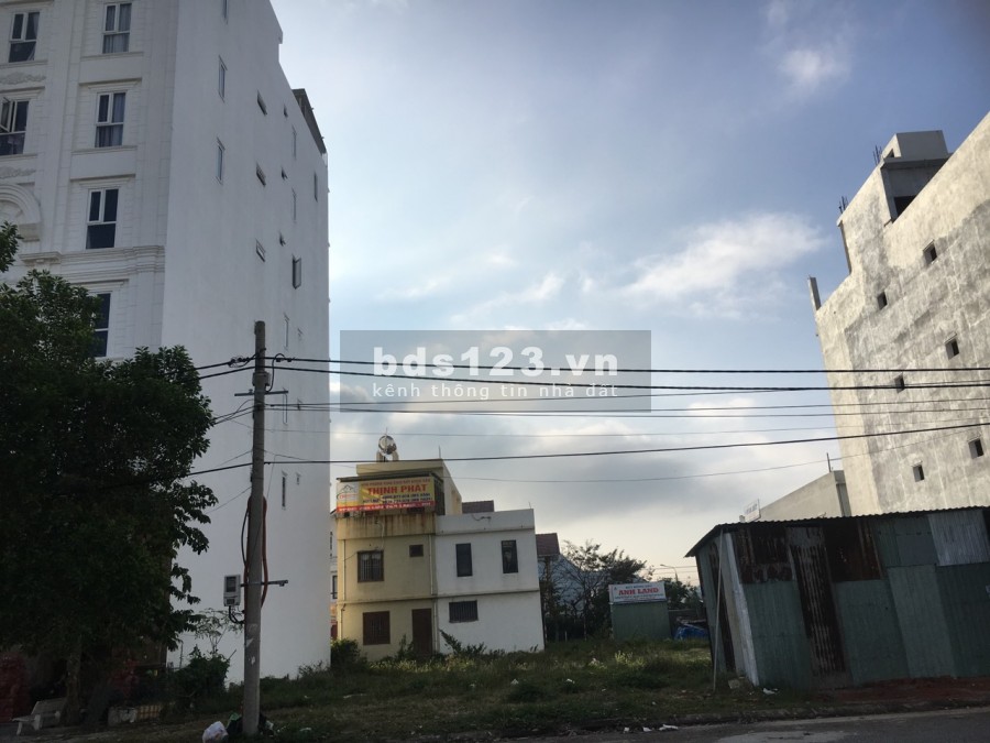 Bán đất mặt tiền Nguyễn Tất Thành, Thanh Khê, Đà Nẵng giá sập hầm