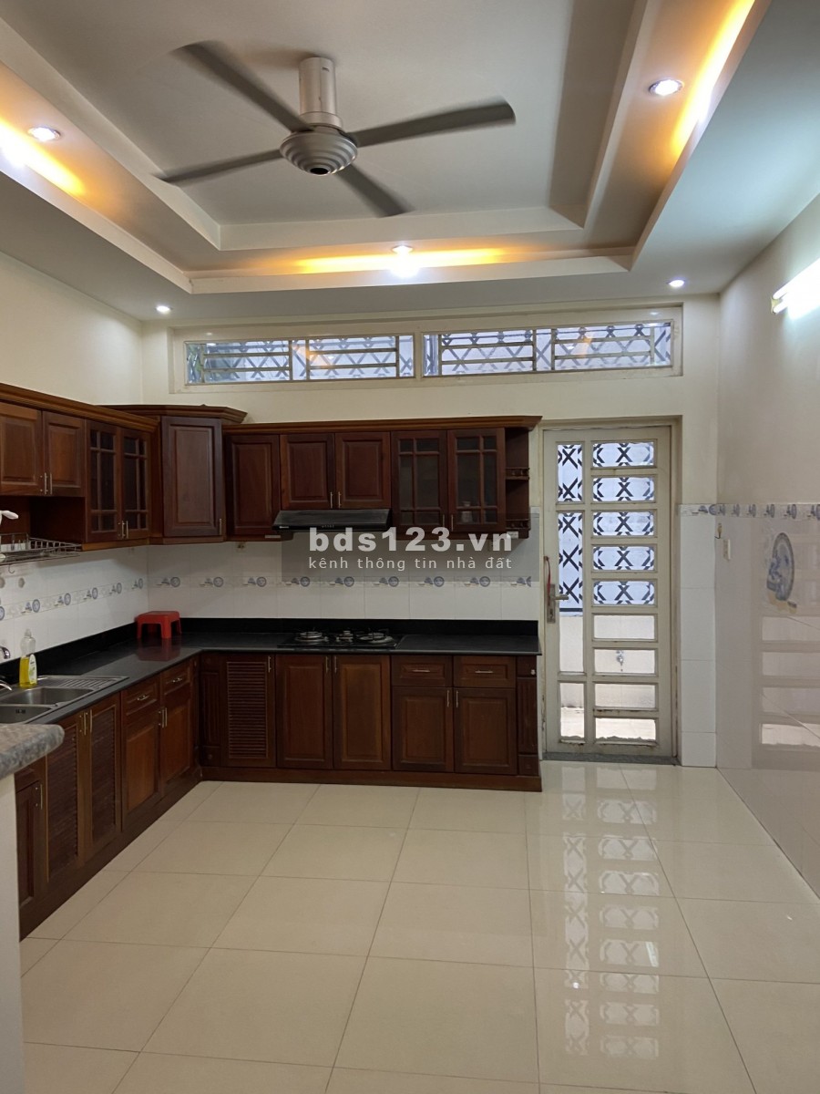 Nhà 4x20m 3Lầu 5Phòng hẻm xe Tải thông gần ĐH Văn Lang 20Tr/th TL