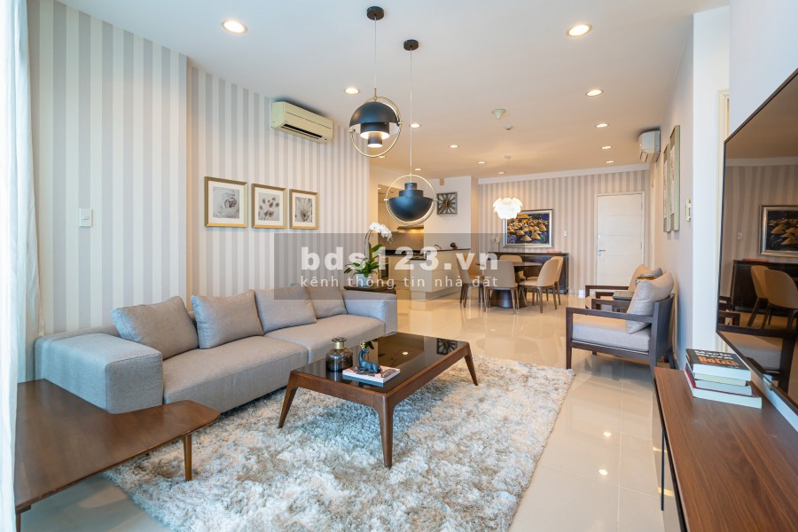 Cho thuê căn hộ Sky Center Phổ Quang, 3PN, DT: 100m2, 17,5tr/th, nội thất đầy đủ. 0765568249 Văn