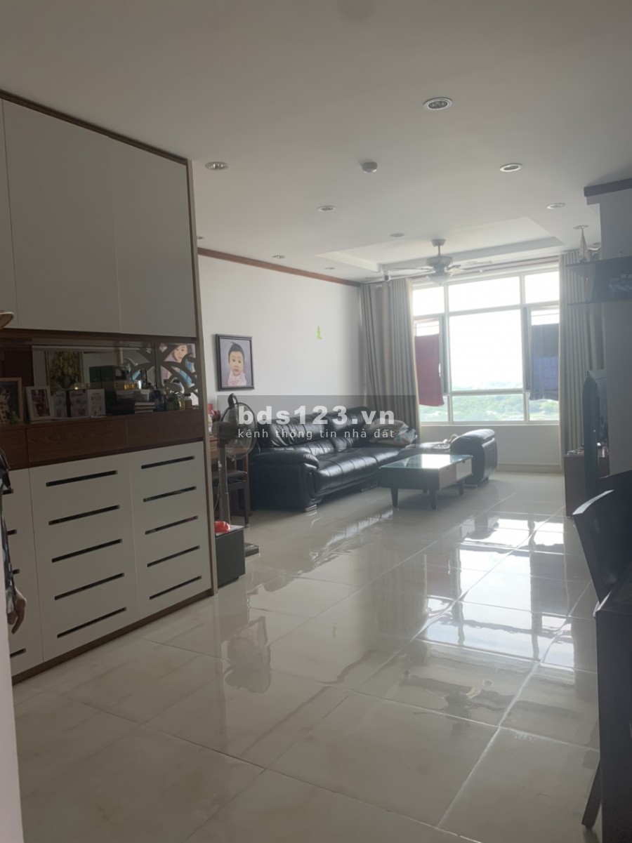 Bán căn hộ Hoàng Anh An Tiến thiết kế 124m2 3pn,2wc. Tặng hết nội thất. Chỉ cần kéo vali vào ở.