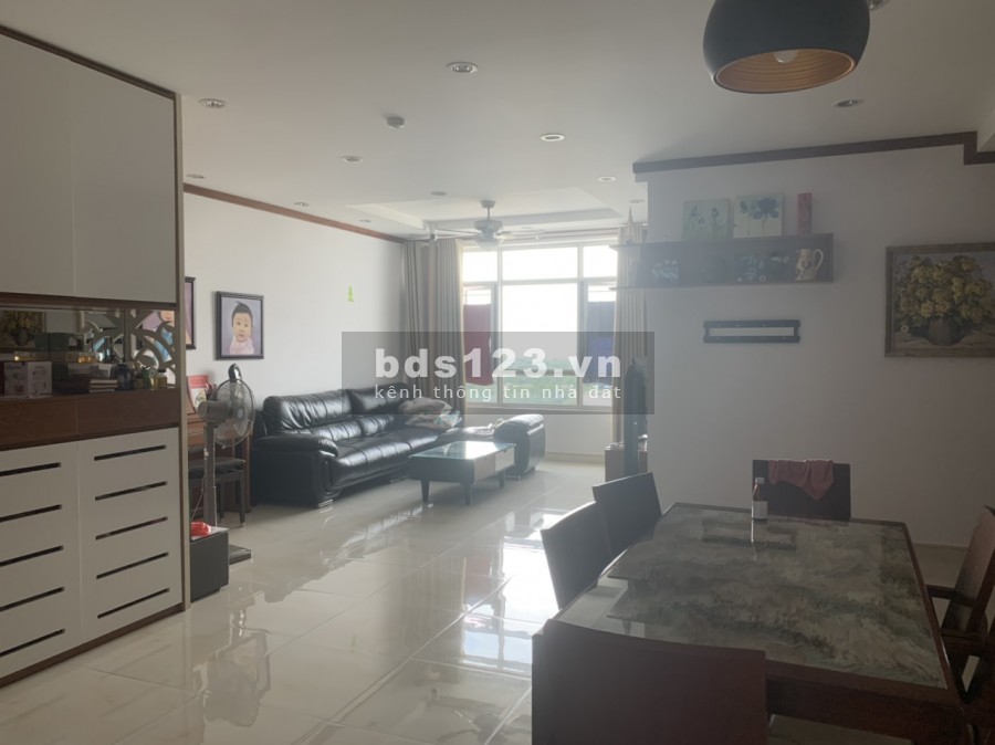 Bán căn hộ Hoàng Anh An Tiến thiết kế 124m2 3pn,2wc. Tặng hết nội thất. Chỉ cần kéo vali vào ở.
