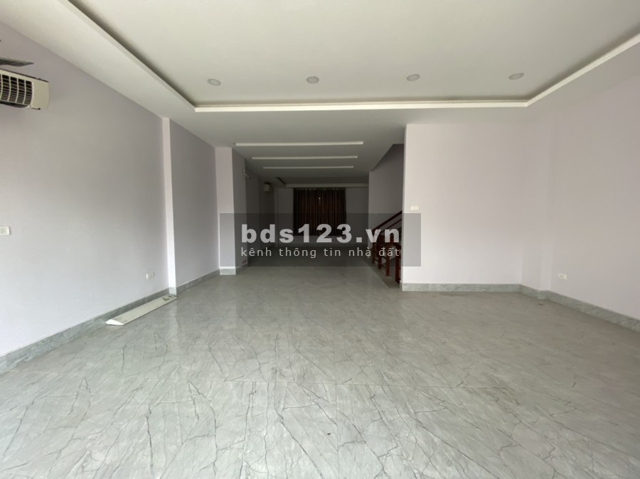 Văn phòng giá rẻ 6*20 hầm trệt 2 lầu sân thượng chỉ 30tr - hãy nhanh tay
