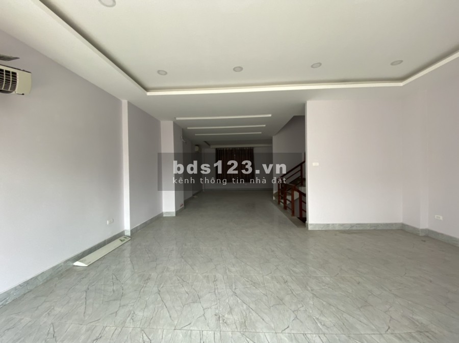 Văn phòng giá rẻ 6*20 hầm trệt 2 lầu sân thượng chỉ 30tr - hãy nhanh tay
