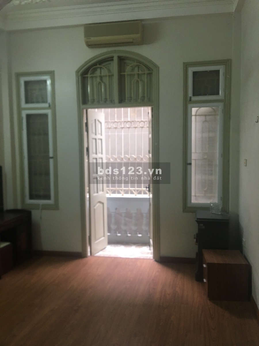Nhà Ngõ Tây Sơn - Đống Đa. 44m2, 4 tầng giá 3,7 tỷ, ô tô cách nhà 8 m.