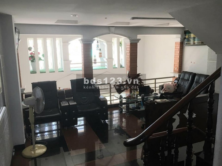 NHÀ VƯỜN - TRẦN VĂN ĐANG- P11- Q3 - 80M2 GIÁ CHỈ 8 TỶ 2