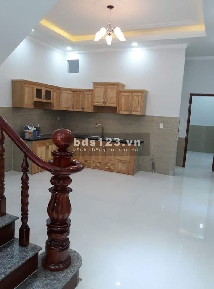 Bán nhanh căn nhà gần Hưng Long_Bình Chánh, SHR giá tốt cho đầu tư