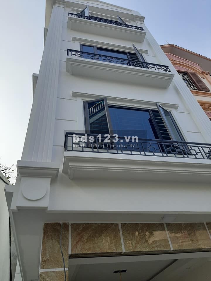 Nhà Đẹp Quang Tiến, Đại Mỗ. Kinh Doanh Ô Tô Đỗ Cửa. Giá 3,55 Tỷ