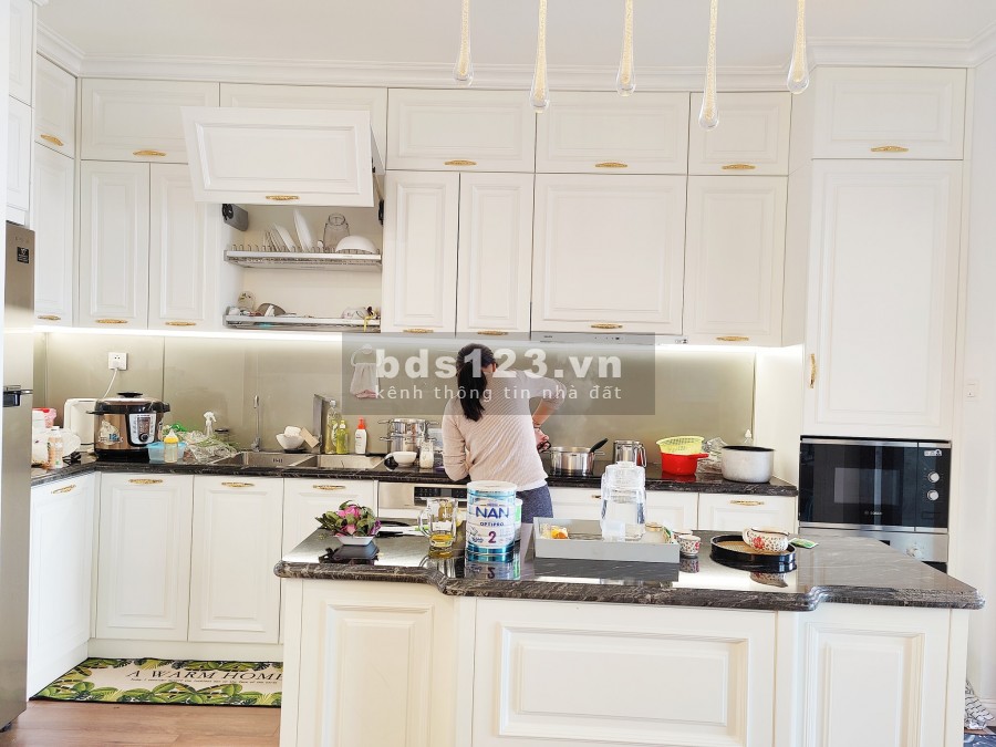 Giá hấp dẫn nhà Nguyên Hồng, Bình Thạnh, 4 tầng nhỉnh 7 tỷ. LH: 0702142159.