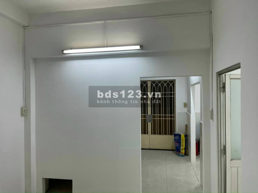 Hàng hiếm 64m2 chỉ 5.2 tỷ CMT8, P5, Tân Bình.