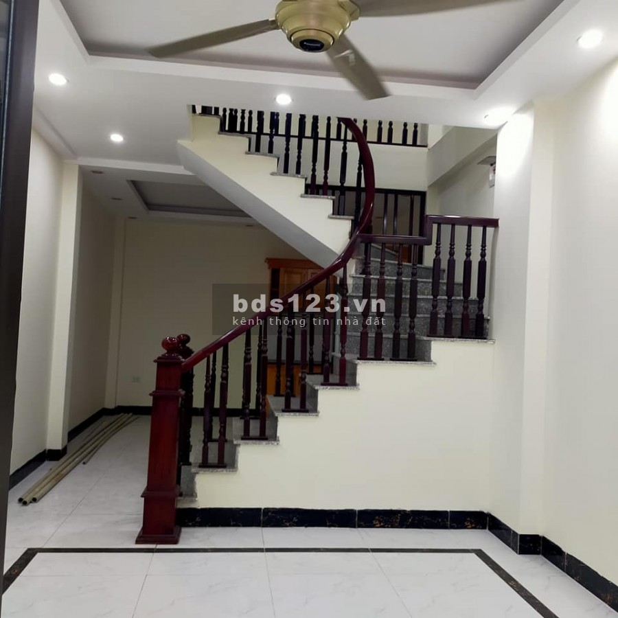 Bán Gấp Nhà Tân Triều Thanh Trì 40m2 4T Mt4m Giá 2.75 Tỷ Nhà Lô Góc Mới Đẹp Ôtô Gần Nhà