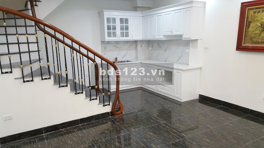 Bán nhà xây mới 34m2, 5 tầng ngõ 559 Kim Ngưu, kinh doanh nhỏ