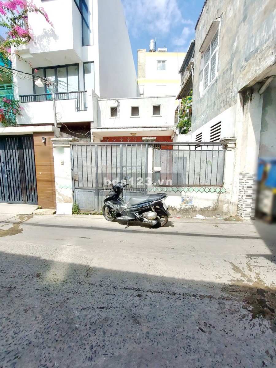 Nhà cấp 4, vị trí đẹp, nở hậu hẻm ôtô 90 Âu Dương Lân P2 Q8