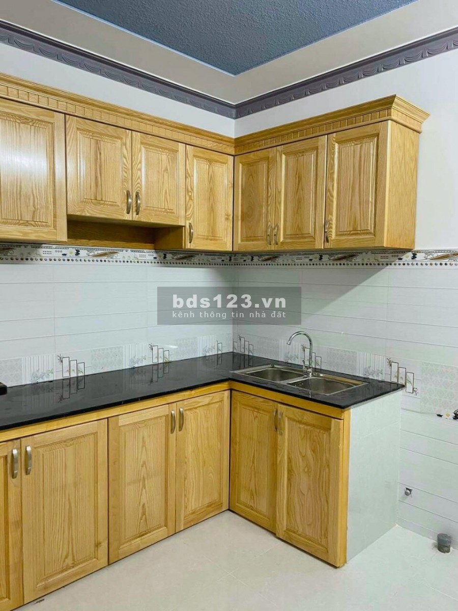 Nhà gấp cuối năm Trần Thị Cờ - Thới An 05 2 lầu 3PN dọn vào ở ngay