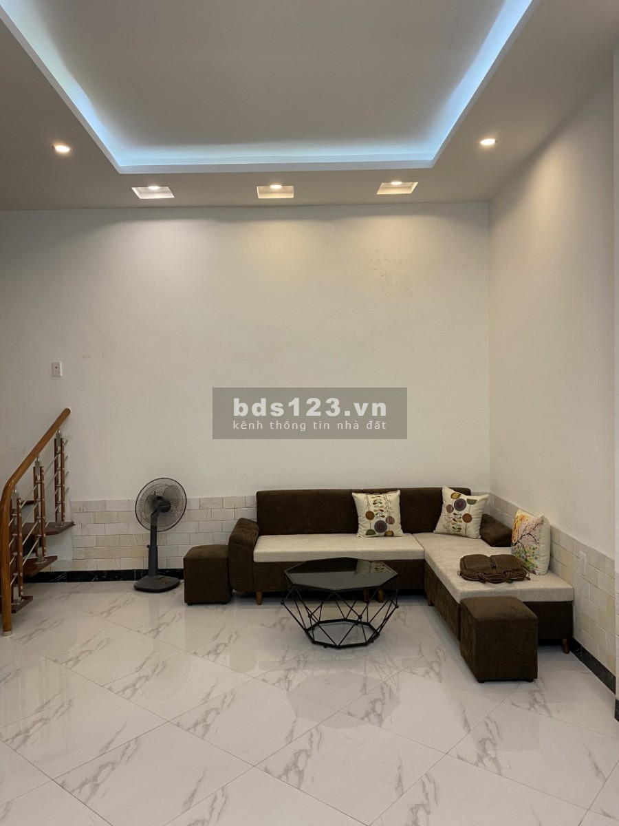 Bán nhà riêng mới 40m2 x 4 tầng, ngõ 302 Minh Khai