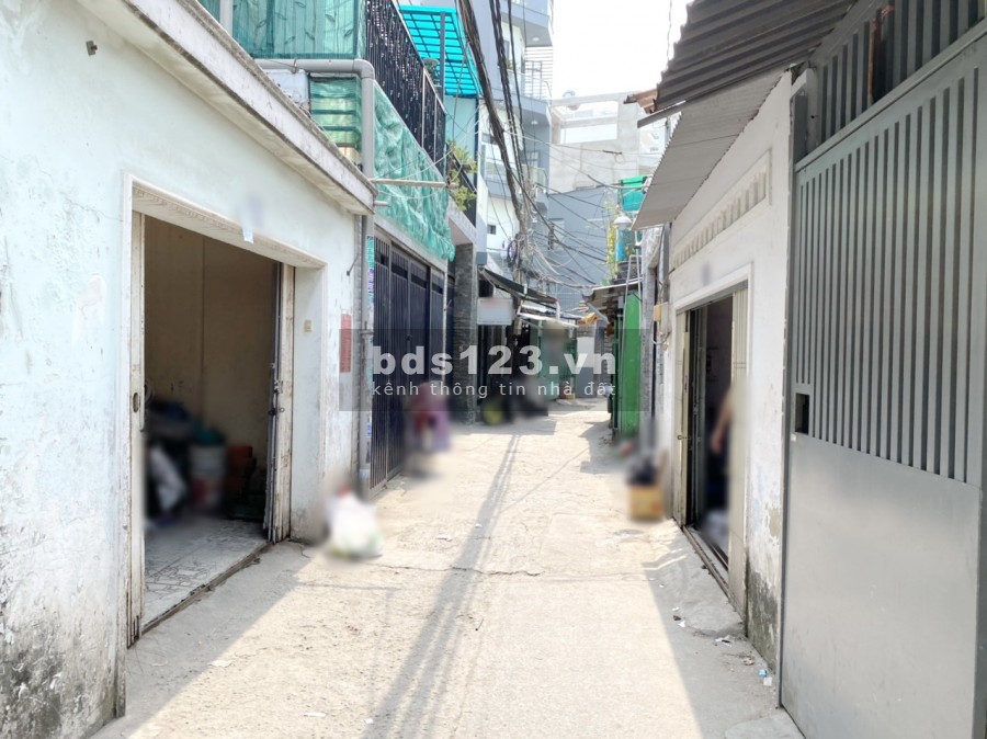 Nhà (4.5*15.4m/nở hậu/2lầu) hẻm 231 đường Dương Bá Trạc P1 Q8