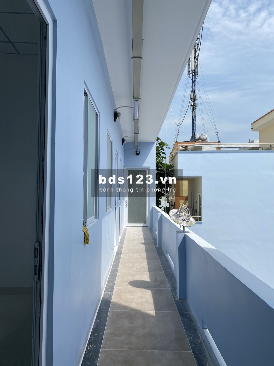 Cho Thuê Phòng MỚI XÂY Tân Sơn Nhì RỘNG 28m2, Có Gác, Máy lạnh, Giờ Tự Do