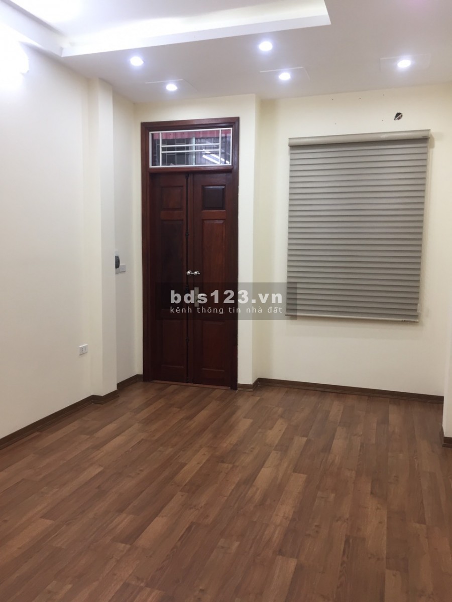 Bán nhà trong ngõ 26 Kim Hoa, ngay ngã tư Đại Cồ Việt - Bách Khoa