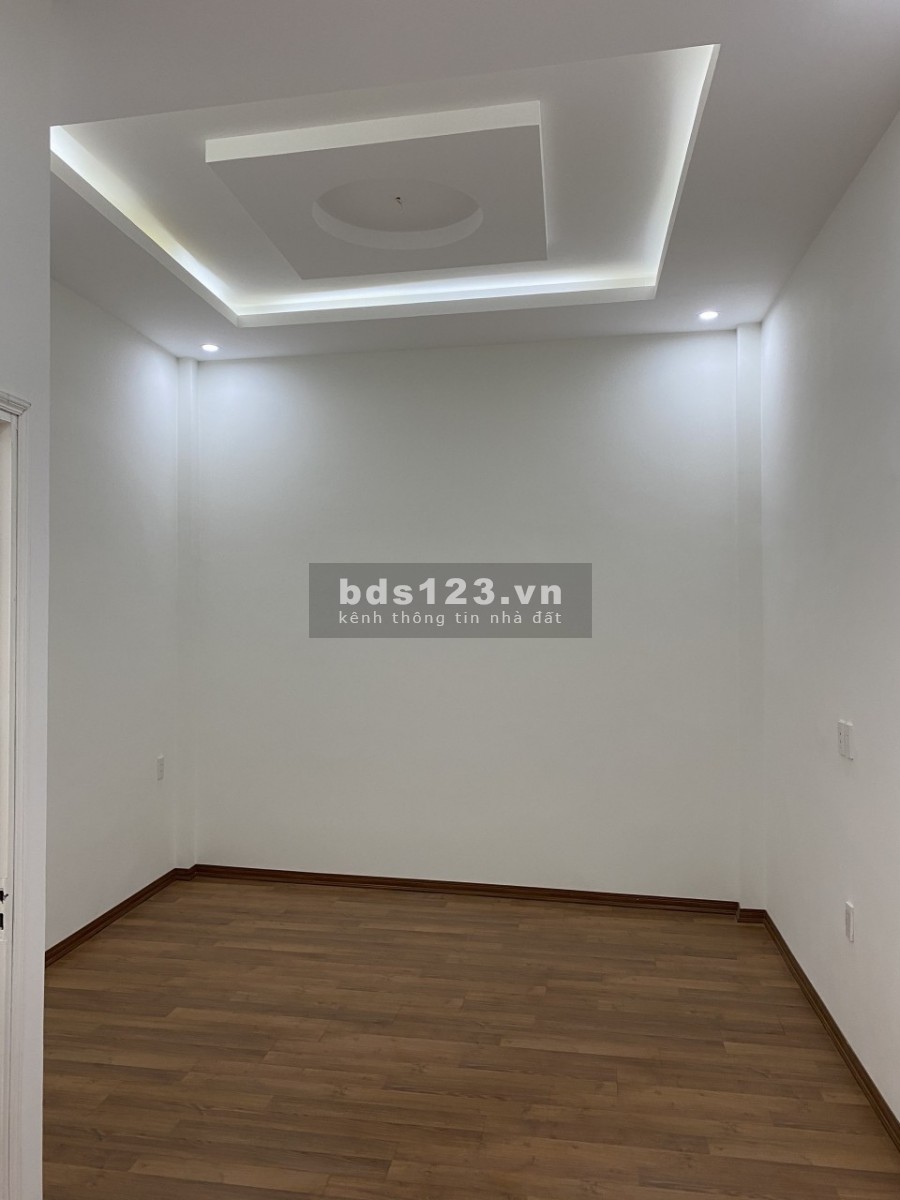 Bán nhà riêng mới 40m2 x 4 tầng, ngõ 302 Minh Khai