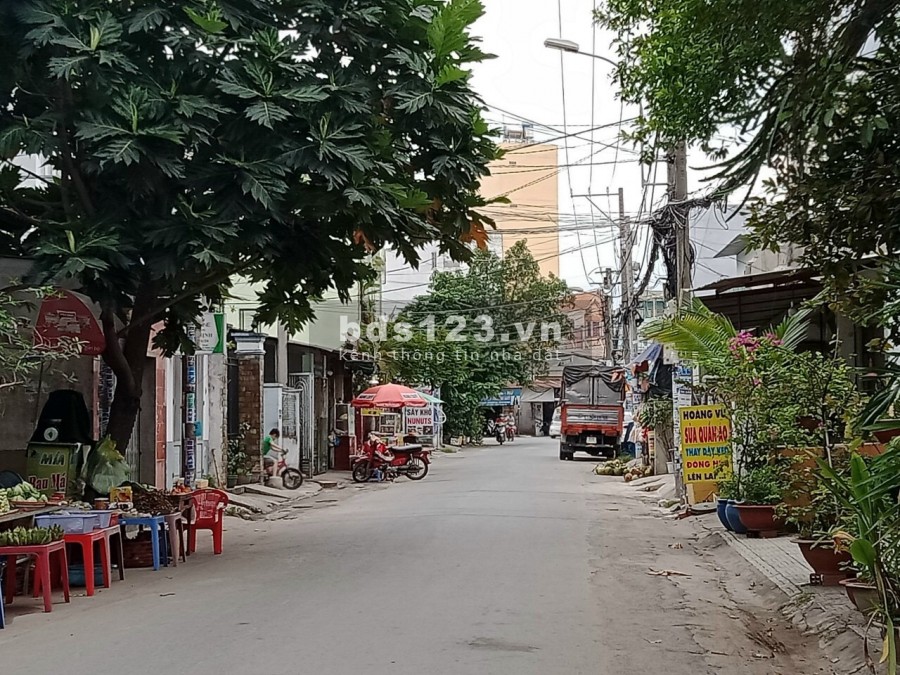 CC bán gấp 5 lô đất 90m2 MT đường 82, P10, Q.6 Giá chỉ 2.8tỷ