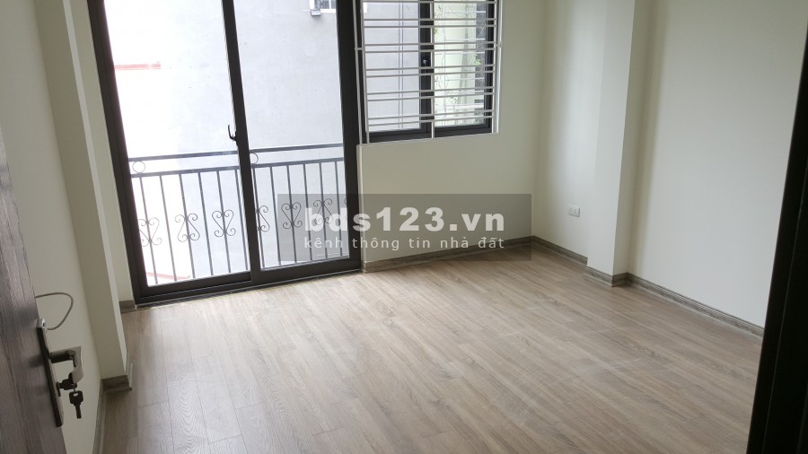 Bán nhà mới 42m2, 5 tầng phố Bạch Đằng, cạnh KĐT Đầm Trấu