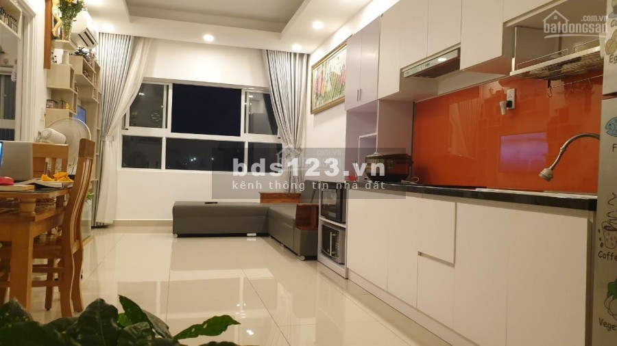 Cho thuê căn hộ 2 PN, dtsd 61m2, tầng trung, cc 9 View Apartment, giá 6 triệu/tháng, LHCC