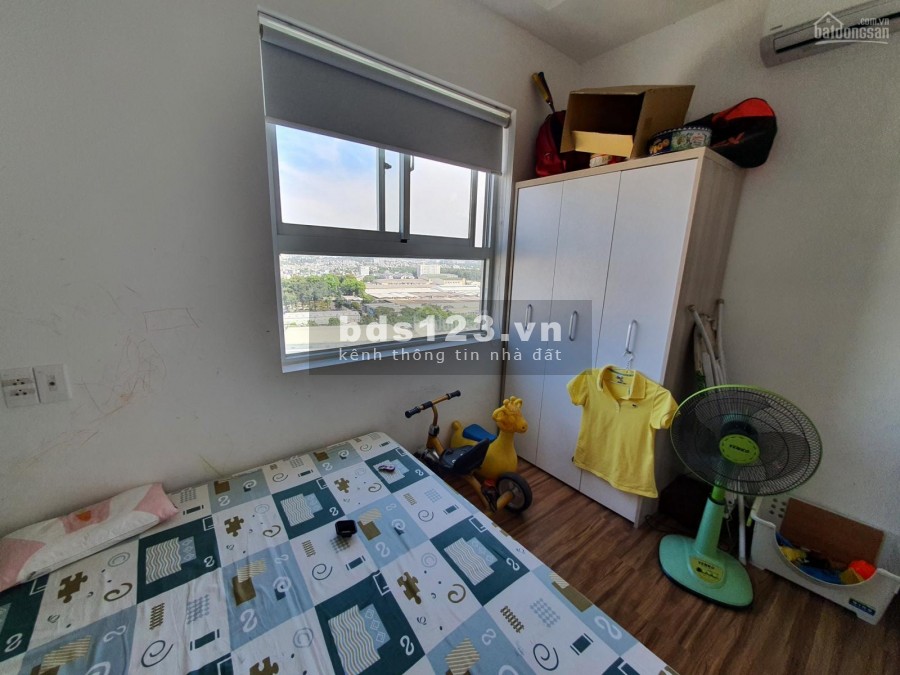 Có căn hộ tầng cao rộng 61m2, 2 PN, cần cho thuê giá 6 triệu/tháng, view đẹp, cc 9 View Apartment