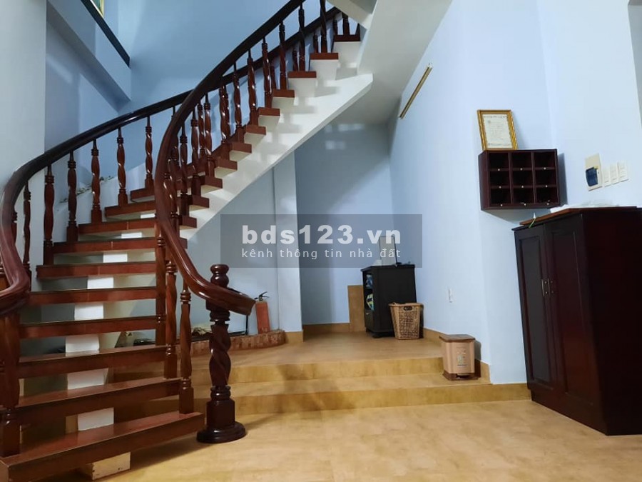 BÁN GẤP NHÀ LÊ THÁNH TÔN QUẬN 1, 75m2 (7.8x9.5) 6 TẦNG GIÁ 27 TỶ - ĐỘC HIẾM DUY NHẤT 1 CĂN