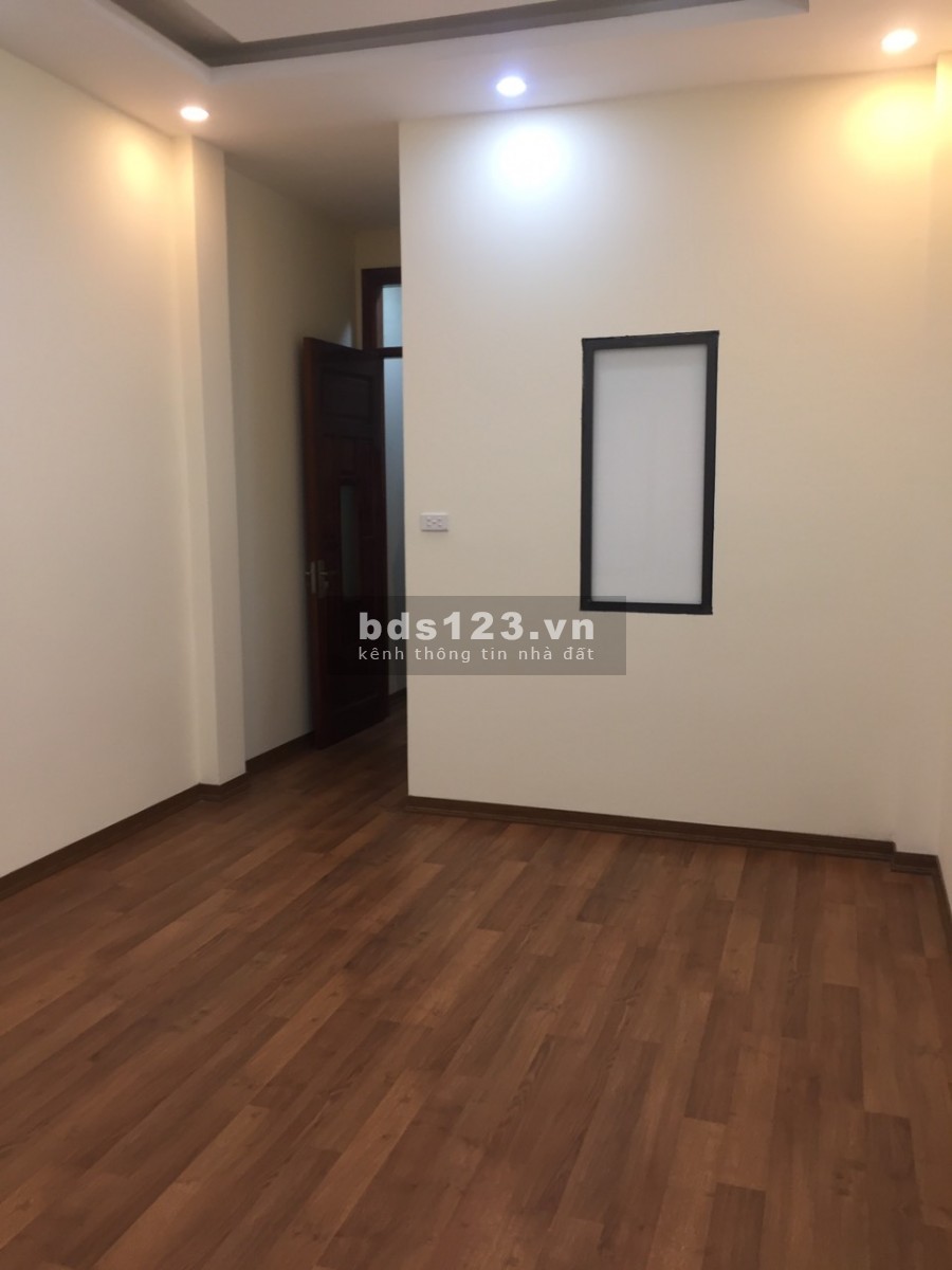 Bán nhà trong ngõ 26 Kim Hoa, ngay ngã tư Đại Cồ Việt - Bách Khoa