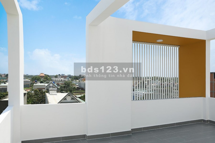 Bán gấp nhà 3 lầu tại Bình Chánh 99m2. Chiết khấu lộc vàng đầu xuân lên đến 5 chỉ vàng SJC.