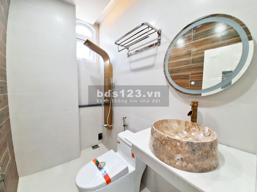 Bán gấp nhà 3 lầu tại Bình Chánh 99m2. Chiết khấu lộc vàng đầu xuân lên đến 5 chỉ vàng SJC.