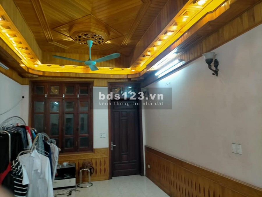 NHANH TAY KẺO MẤT Bán nhà đẹp PHỐ TRẠM 40m2 MT4m ô tô đỗ cửa, gần AEON, cạnh chợ, ở luôn chỉ hơn 3 tỷ