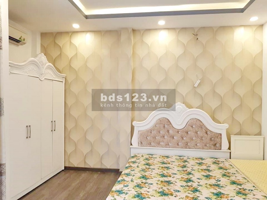 Bán nhà đẹp 2 lầu gần mặt tiền HXH đường Âu Dương Lân Phường 2 Quận 8
