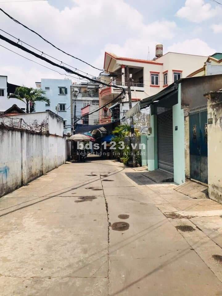 Hẻm xe hơi Gò Vấp, đậu trong nhà, gần ĐH Công Nghiệp, DH Văn Lang.