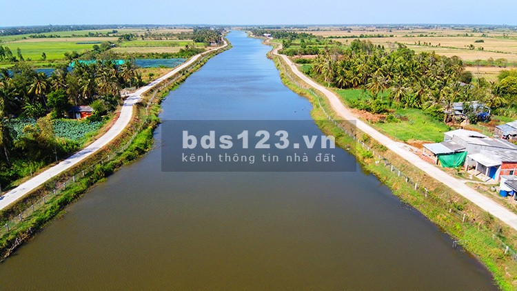 Bán 2 lô 290tr đất view kênh Tây - Tây Ninh