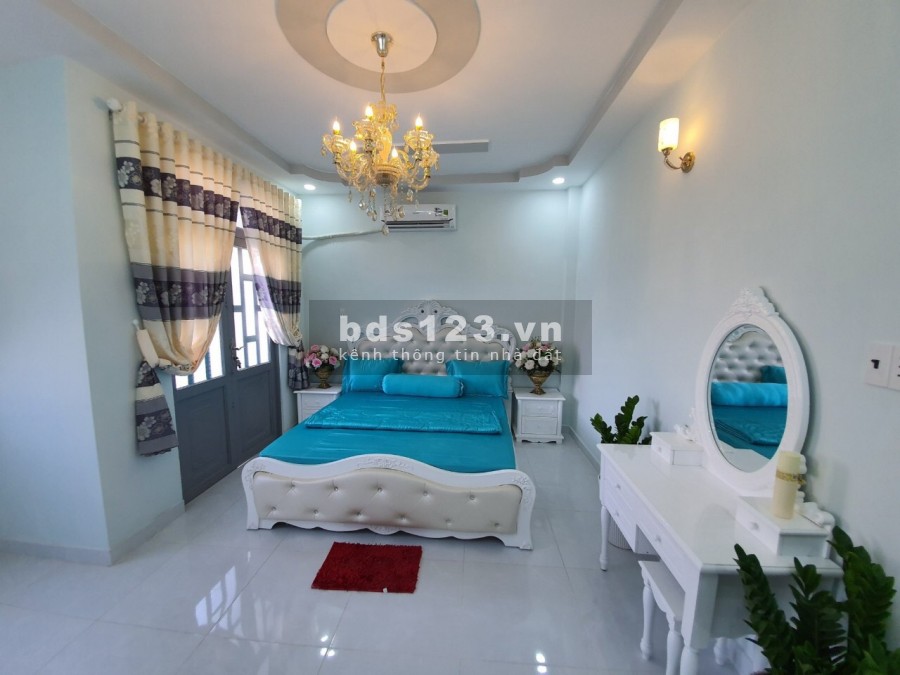 Bán nhanh căn nhà gần Hưng Long_Bình Chánh, SHR giá tốt cho đầu tư