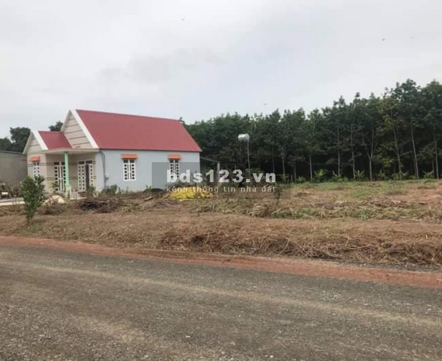 380tr hơn1000m2 Đất cạnh KCN Becamex
