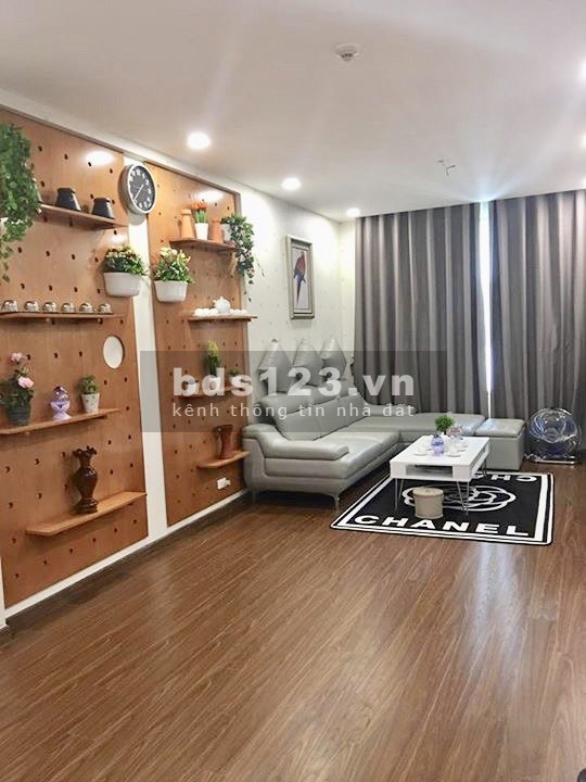 Giảm giá xốc hót nhất dự án 2,2 tỉ ( bao phí )căn hộ 75m2, ban công đông nam view nội