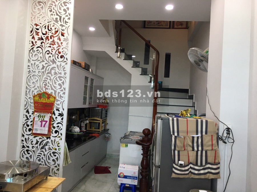 Bán nhà 3 lầu mặt tiền hẻm xe hơi 76 HTP quận 7