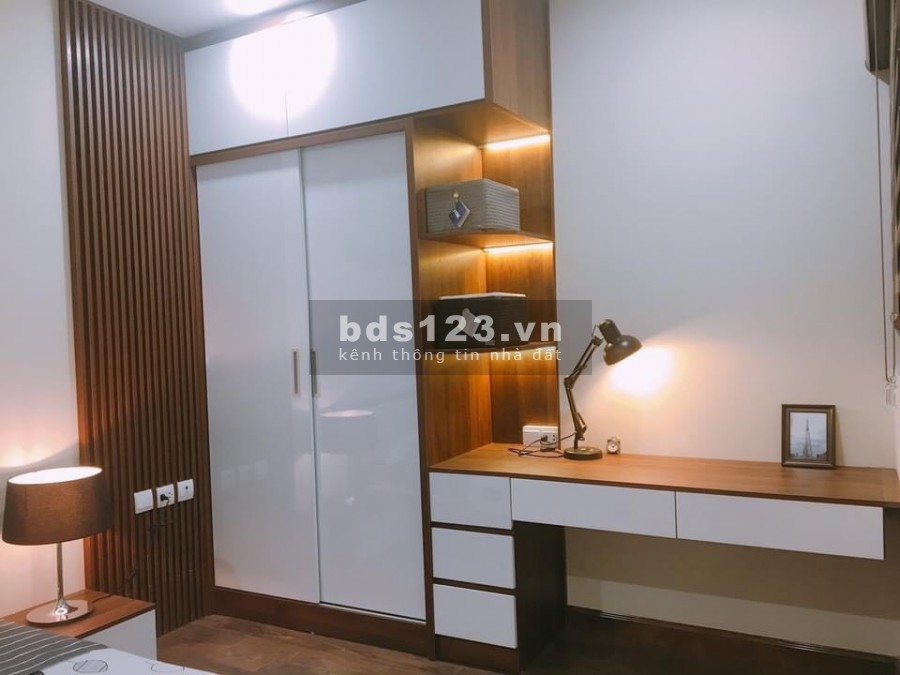Bán cắt lỗ căn góc 102m2 - 3PN GoldSeason sổ đỏ vĩnh viễn, giá 3ty180, full nội thất ngoại nhập