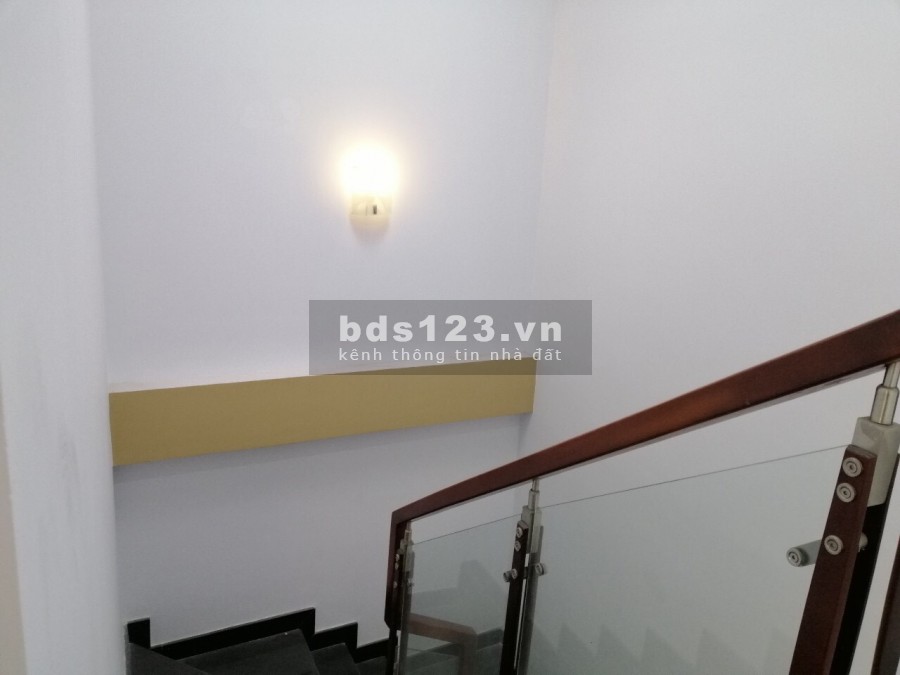 Bán nhà 2 lầu|sân xe hơi|mặt tiền hẻm 652 QL13, Hiệp Bình Phước, Thủ Đức