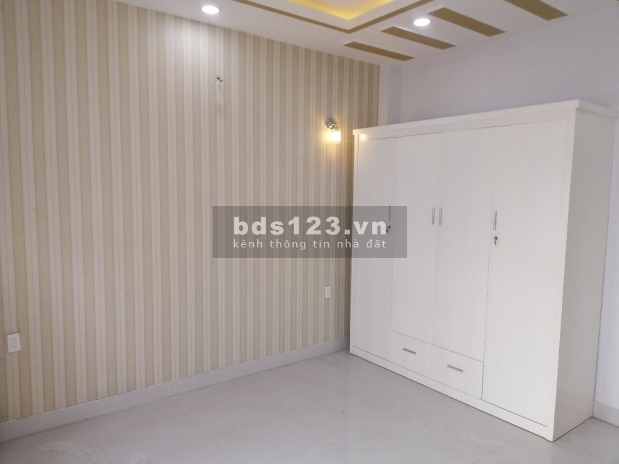 Bán nhà 2 lầu|sân xe hơi|mặt tiền hẻm 652 QL13, Hiệp Bình Phước, Thủ Đức